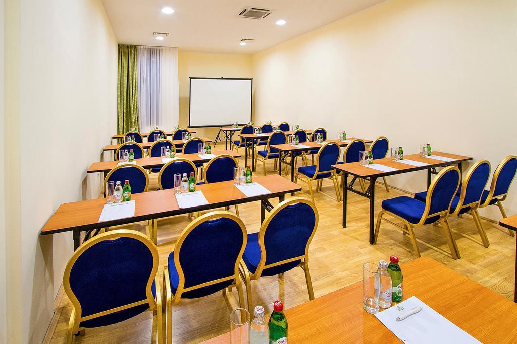 A Hoteli - Hotel Sloboda Šabac Esterno foto